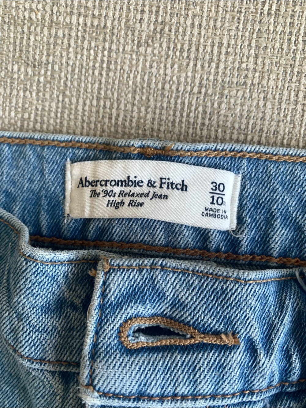 Abercrombie & Fitch The 90s Relaxed High Rise Jean NWT - Picture 6 of 9